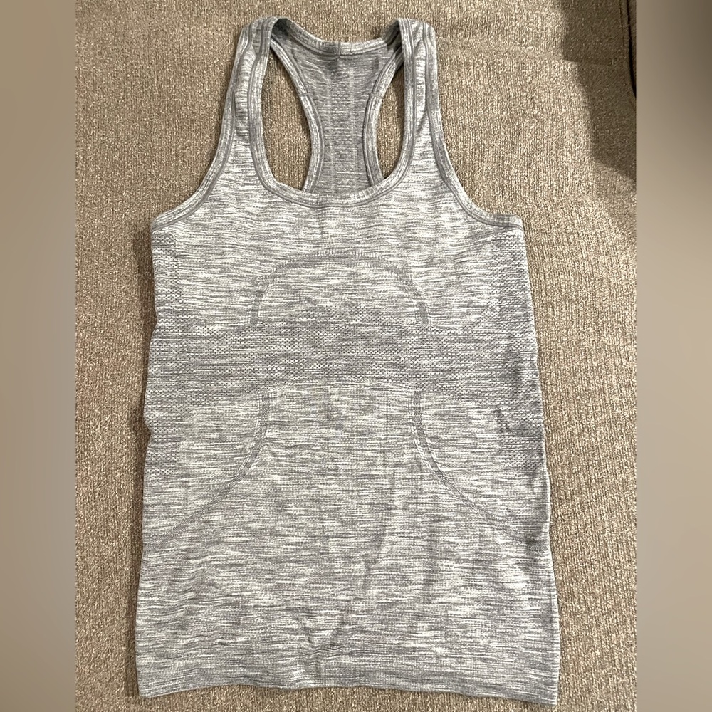 Lululemon Gray Tank size 4